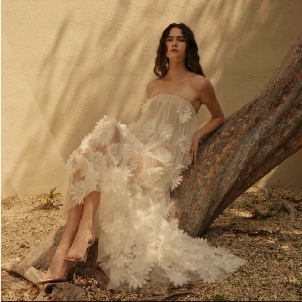 NWT Helsi Athena 3D Floral Strapless Dress Off White - Picture 3 of 7